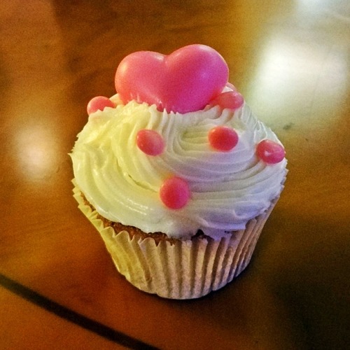 Heart cupcake — at JW Marriott Jakarta