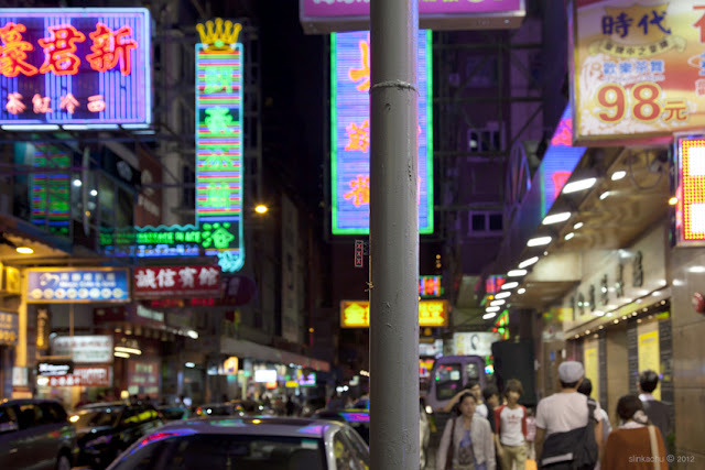 ianbrooks:  Hanging On by Slinkachu Spotted in Mong Kok, Kowloon, Hong Kong, even