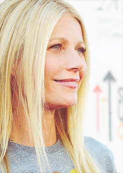 :  Gwyneth Paltrow at 2012 Stand Up To Cancer Telecast (September, 7th). 