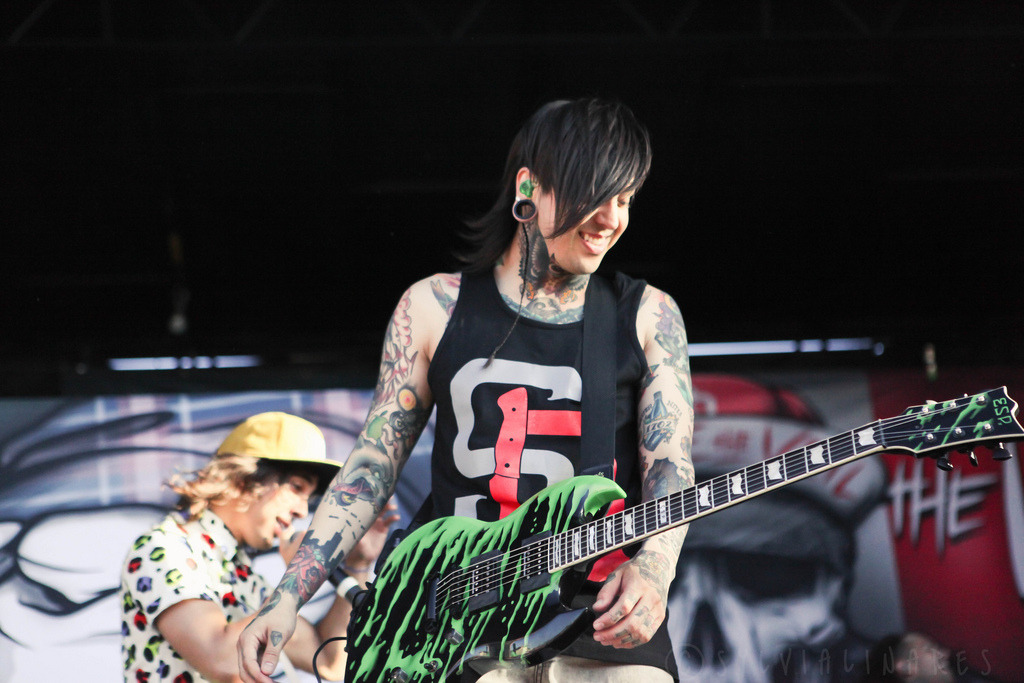 c0cktapus:  s3xmoan:  tra-vsty:  b4nd-sexual:  Tony Perry || Pierce the Veil  vic