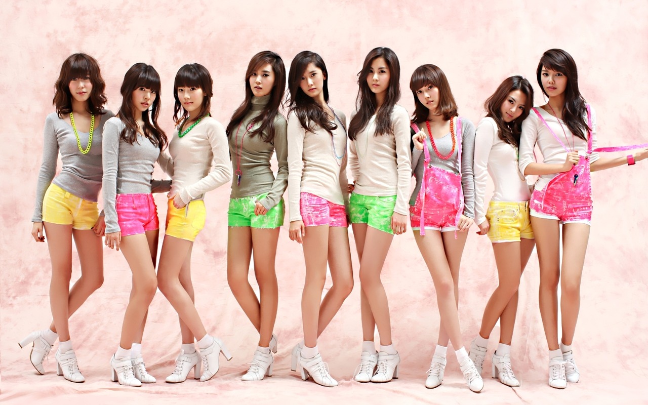 Petite korean teen girls