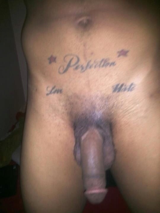 straightboyselfpics:  Ty; 25 Here’s todays set! The black boxer! Tomorrow I will