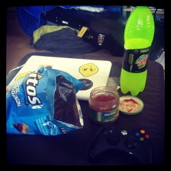 deanlemon:  Being a typical teenager… #food #xbox # #callofduty #fifa (Taken with Instagram)