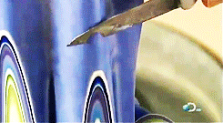 otaku-stuffed-muffin:  How it’s made - decorative candles (x)  Its gifs now  