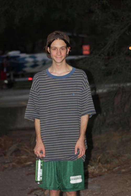 hogmite:  non-pretentious picture of me smiling 