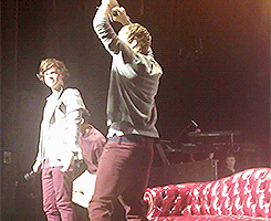 thorland-deactivated20120921:  Niall doing Shakira dance 