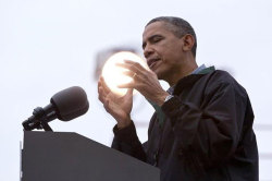 g0ggles:  Obama begins charging a full power