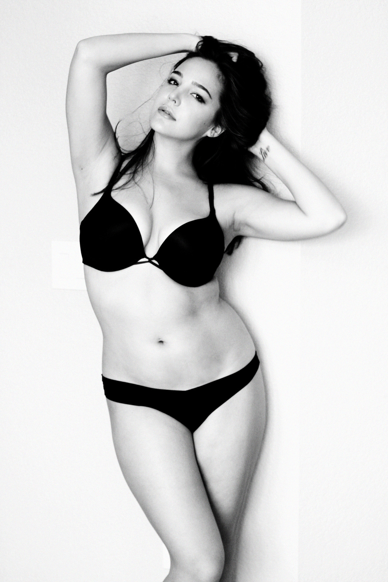 heatherhazzan:  lingerie updates in my apartment 