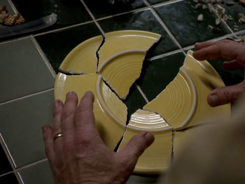 elbowintherim:sinclairsolutions:This is the exact moment I fell in love with Breaking Bad.This scene