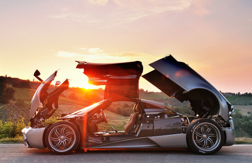 automotivated:Pagani Huayra (by deanphoto.co.uk)