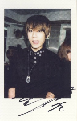 kpop polaroids