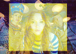 adapond:Amy Pond being impressed/amused by her own intelligence.