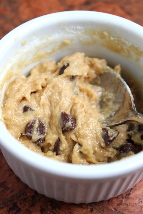 anerdthatlovesdrumcorps:     thighhighdalish:  rurone:  zorobro:     Deep-Dish Chocolate Chip Cookie for One  Ingredients (1 serving): 1 Tbsp unsalted butter, at room temperature ½ Tbsp unrefined granulated sugar, such as evaporated cane juice