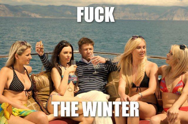 mrblackplague:  otakuerrante:  The Summer is coming  jasjsjajsajsjsjs oohh you xD