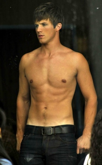 shirtless-naked-celebs:  Matt Lanter 
