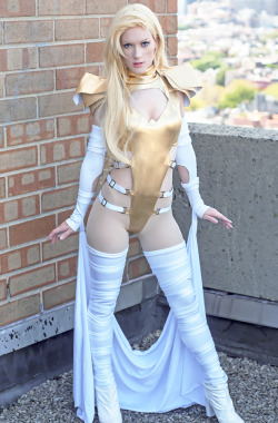 dolewhipadventure:  animeangelcosplay:  Another