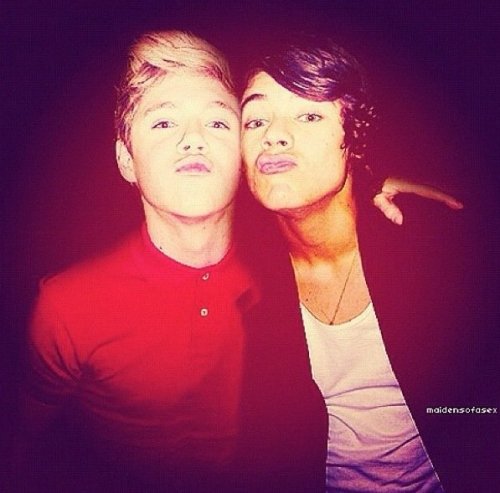 narry duck faces :3