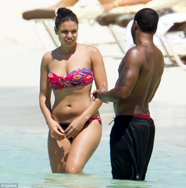 hotmodelscoldbottles:  Jordin Sparks unveils her bikini body