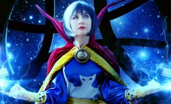 fashiontipsfromcomicstrips:  Best Cosplay Ever (This Week) - 09.10.12 Although cosplay has been present for decades within the comics, anime, and sci-fi/fantasy fandoms, social media has played an integral role in the thriving community of costuming that