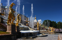 richmenslife:  Beautiful Peterhof Palace