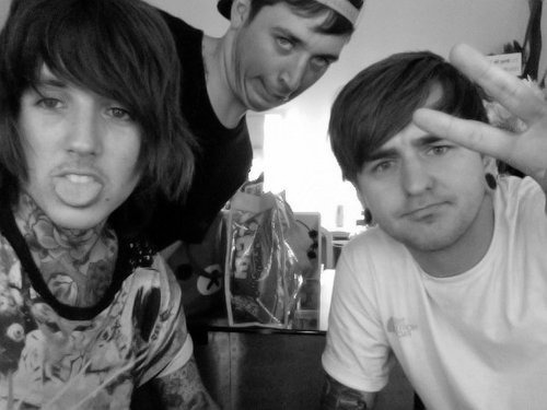 tommysyk0:  danny-whalesnop:  tom r u ok  no