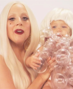 Paws UP