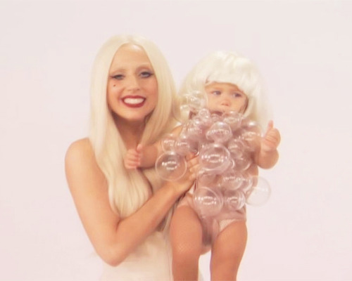 Paws UP