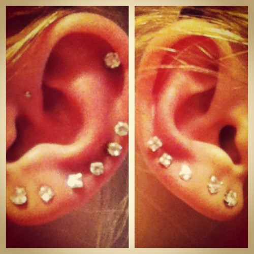 My ears >>> #piercing #ear #earrings #pretty #cute (Taken with Instagram)