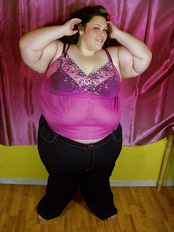 lionsdenn:  Mz ssbbw Sunny 