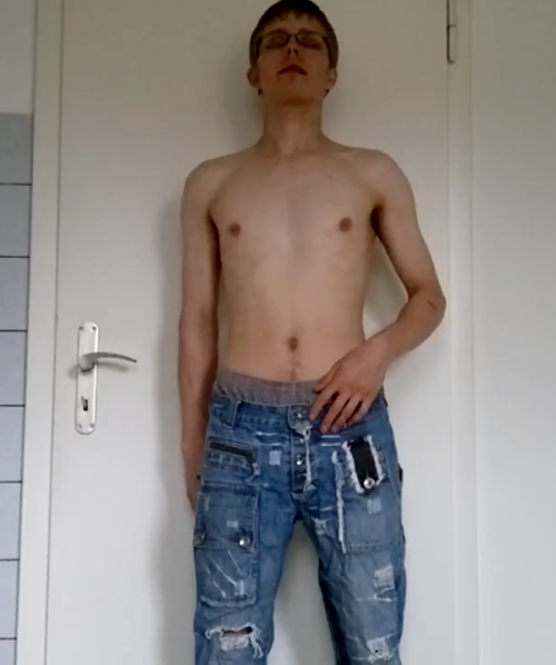 pissinghispants (my old tumblr):  geil meine hose vollgemacht (kaiomane pissing in his jeans. VERY hot blond guy wetting his pants for us. Pay-for-view) 