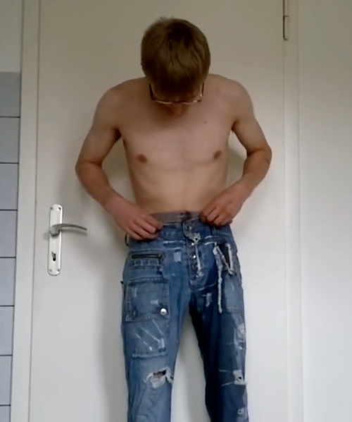 pissinghispants (my old tumblr):  geil meine hose vollgemacht (kaiomane pissing in his jeans. VERY hot blond guy wetting his pants for us. Pay-for-view) 