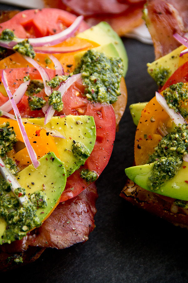 beautifulpicturesofhealthyfood:  Crispy Prosciutto And Avocado Salad Toasts…RECIPE