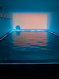 kevvn:  lights pool 2 