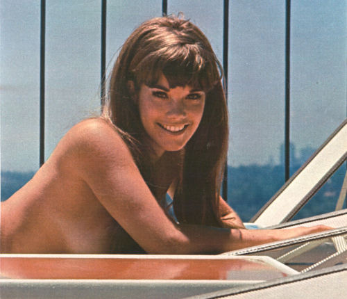 mondotopless:Barbi Benton 