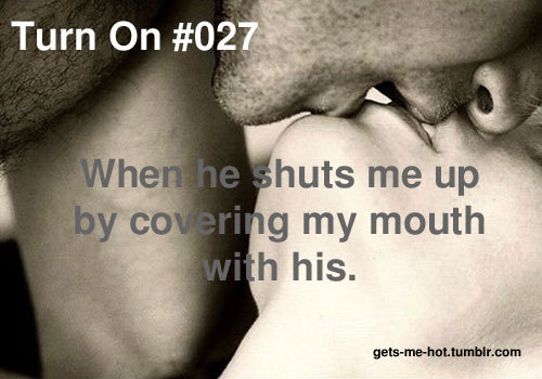 a-tease-in-the-dark:  for the horny ones xx 
