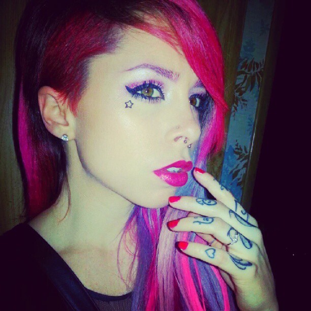 leannemarieee:  I’m so dull(; (Taken with Instagram) 