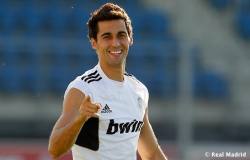 nicara17:  Such perfect smiles from Arbeloa…