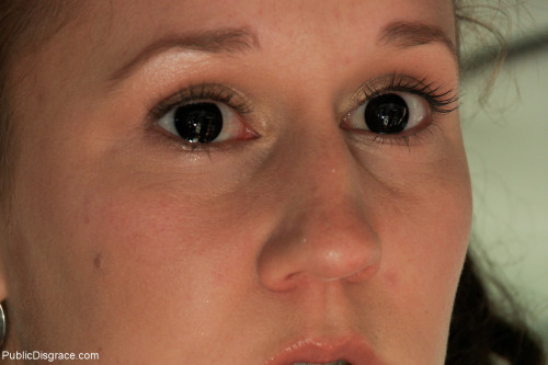 eveadams01: texboylikesit: Blackout contacts…  what a fun little torment “Good morning, i feel that 