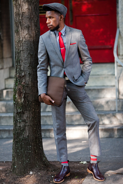 mrburberry-fox:  uncutroad:  Street style - River Island Suit - NYFW 13   Concur