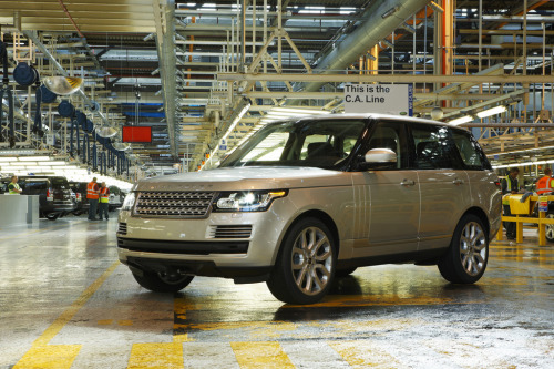 automotivated:  2013 Land Rover Range Rover (by upcomingvehiclesx)