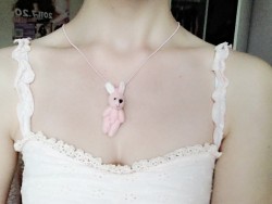 rosemyst:  new necklace ♡ 