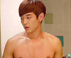shiinbear:  ishipminho: PS MINHO PLS LET ME LET ME TOUCH YOU  this keeps showing