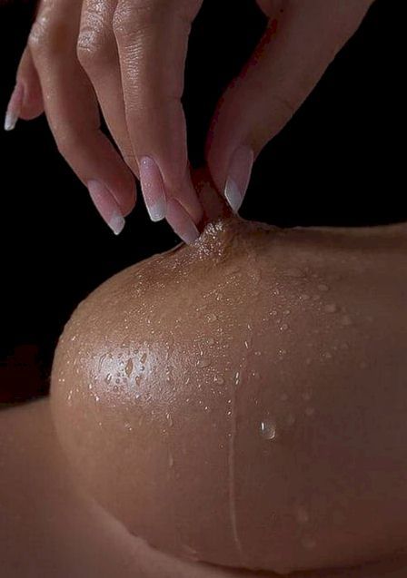 Porn Pics Wet tit