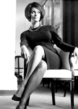 ricksginjoint:  Sophia Loren 