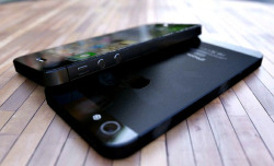choqqed-blog:  iPhone 5. 