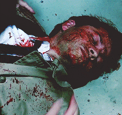waywardism:  are dean and cas in love? (read the full analysis here)  ‘The final scene involving Cas’s death and rebirth as Leviathan!Cas has been analyzed to death in this fandom, so I’m not going to spill too much ink on it here.  Still,