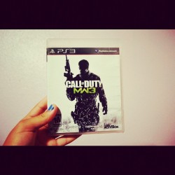 fireworksandhappiness:  Just #youandme #tonight baby&lt;3 #nolife #instagood #instalike #instadaily #picoftheday #mw3 #ps3 #girls #girlgamers #teamps3 (Taken with Instagram)