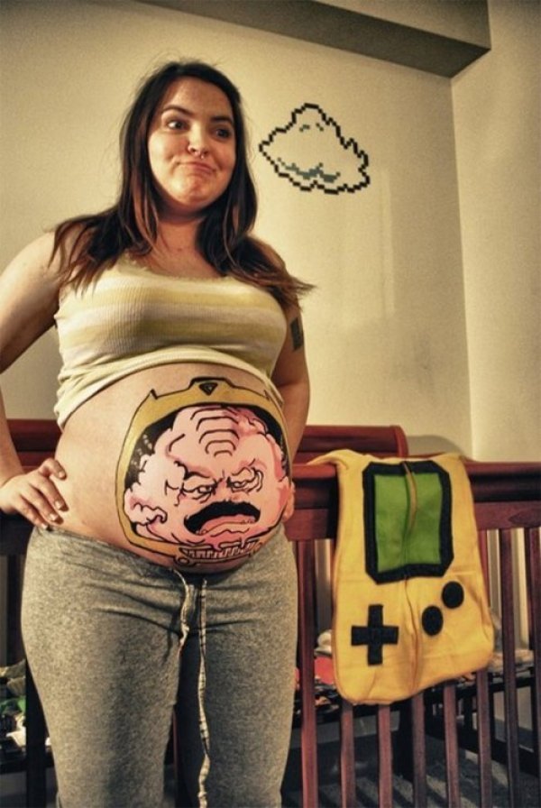 wired:  dorkly:  Krang Painted on Pregnant Woman The Technodrome’s gonna need a
