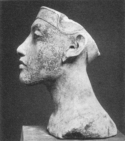 hismarmorealcalm:Portrait bust of Queen Nefertiti from studio of Thutmose AmarnaNew Kingdom c 1348-1