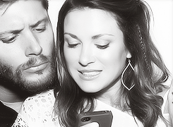 moved-mykingackles:  Jensen and Danneel Ackles in 2012 